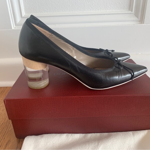 Donald Pliner Asia pointy toe pump with clear heel, black nappa leather, size 38 - Picture 5 of 11